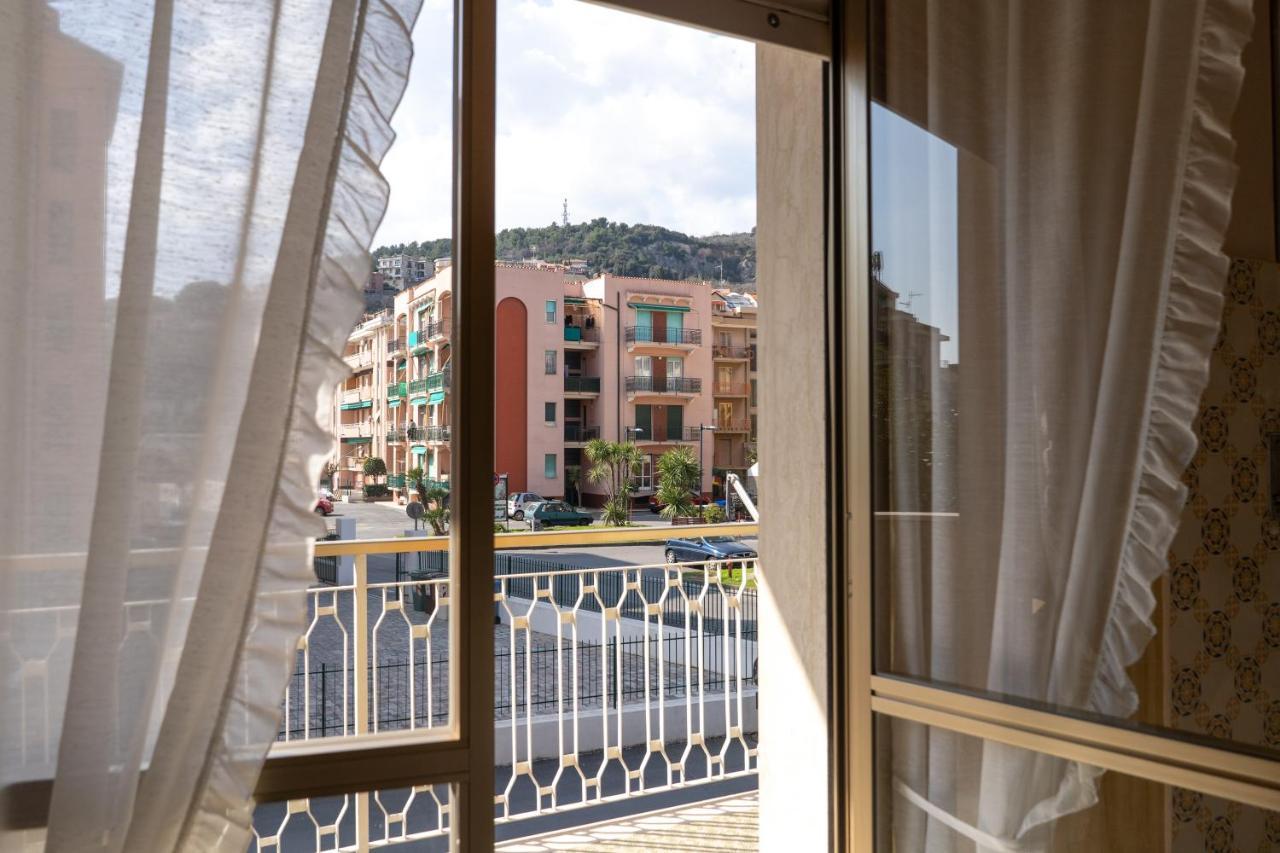 Pietra Ligure Downtown Convenience -Free Parking Apartman Kültér fotó